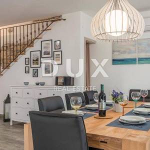 ISTRA, SVETI LOVREČ – Autohtona kamena vila s bazenom i 5000 m² privatnog imanja