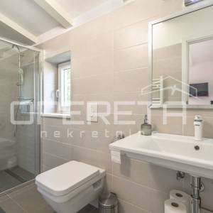 Istra, Sveti Petar u Šumi- Kuća s bazenom okružena zelenilom