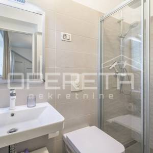 Istra, Sveti Petar u Šumi- Kuća s bazenom okružena zelenilom