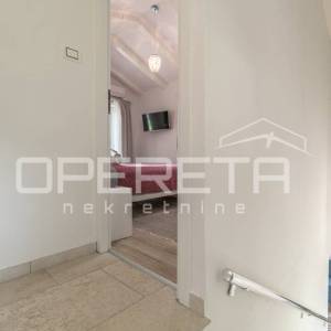 Istra, Sveti Petar u Šumi- Kuća s bazenom okružena zelenilom