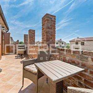 Istra, Svetvinčenat, novouređena vila sa bazenom