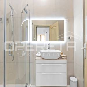 Istra, Svetvinčenat, novouređena vila sa bazenom