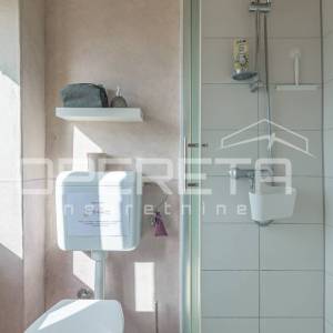 Istra, Svetvinčenat okolica-istarska kamena kuća s bazenom