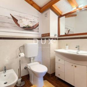 ISTRA, SVETVINČENAT – Privatno istarsko imanje s konobom, vrtom i dvjema kućama