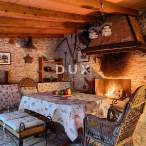 ISTRA, SVETVINČENAT – Privatno istarsko imanje s konobom, vrtom i dvjema kućama