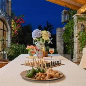 ISTRA, SVETVINČENAT – Privatno istarsko imanje s konobom, vrtom i dvjema kućama