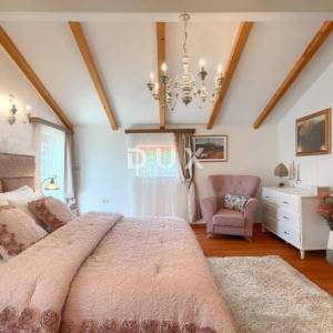 ISTRA, SVETVINČENAT – Privatno istarsko imanje s konobom, vrtom i dvjema kućama