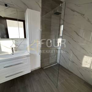 Istra, Tar, samostojeća kuća s bazenom