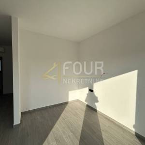 Istra, Tar, samostojeća kuća s bazenom