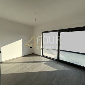 Istra, Tar, samostojeća kuća s bazenom