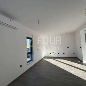 Istra, Tar, samostojeća kuća s bazenom