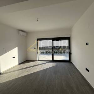 Istra, Tar, samostojeća kuća s bazenom