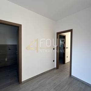 Istra, Tar, samostojeća kuća s bazenom