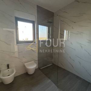 Istra, Tar, samostojeća kuća s bazenom