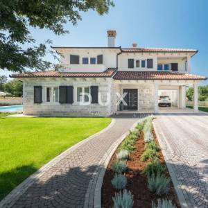 ISTRA, TINJAN - Raskošna kuća s bazenom