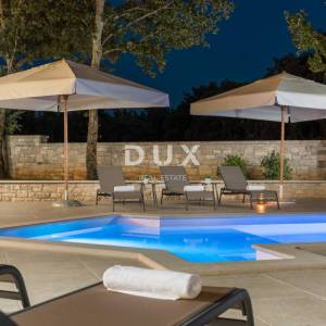 ISTRA, TINJAN - Raskošna kuća s bazenom