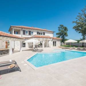 ISTRA, TINJAN - Raskošna kuća s bazenom