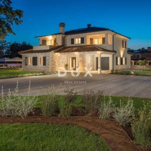 ISTRA, TINJAN - Raskošna kuća s bazenom