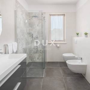 ISTRA, TINJAN - Raskošna kuća s bazenom