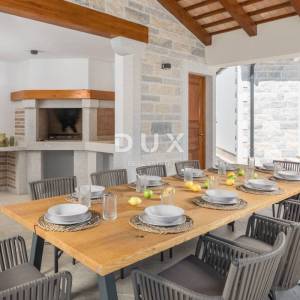 ISTRA, TINJAN - Raskošna kuća s bazenom