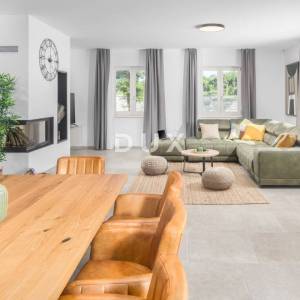 ISTRA, TINJAN - Raskošna kuća s bazenom