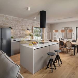 Istra, Tinjan, samostojeća vila s bazenom, pogled na more