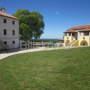 Istra, Višnjan, dvije luksuzne vile