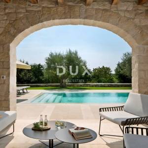 ISTRA, VIŠNJAN - Jedinstvena kamena kuća s bazenom