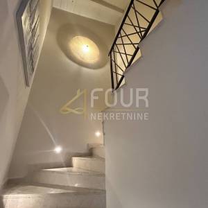 Istra, Višnjan, moderna kamena vila s bazenom