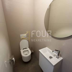 Istra, Višnjan, moderna kamena vila s bazenom