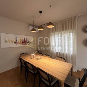 Istra, Višnjan, moderna kamena vila s bazenom