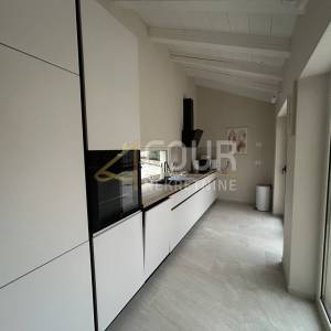 Istra, Višnjan, moderna kamena vila s bazenom