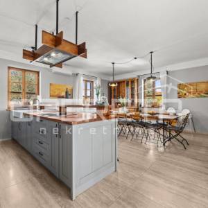 Istra, Vodnjan okolica, prekrasna vila sa šest spavaćih, bazen, grijanje, garaža