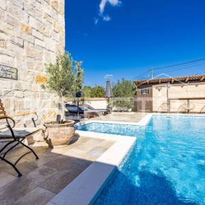 Istra, Vodnjan okolica, prekrasna vila sa šest spavaćih, bazen, grijanje, garaža