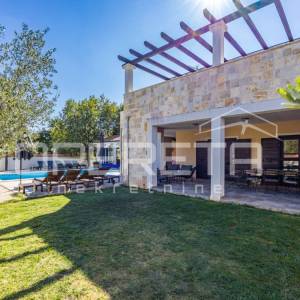 Istra, Vodnjan okolica, prekrasna vila sa šest spavaćih, bazen, grijanje, garaža