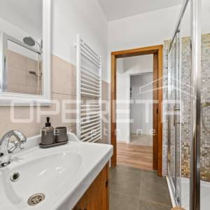 Istra, Vodnjan okolica, prekrasna vila sa šest spavaćih, bazen, grijanje, garaža