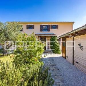 Istra, Vodnjan okolica, prekrasna vila sa šest spavaćih, bazen, grijanje, garaža