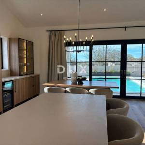 ISTRA, ŽMINJ Čarobna prizemnica u privatnom kompleksu! 