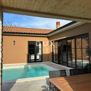 ISTRA, ŽMINJ Čarobna prizemnica u privatnom kompleksu! 