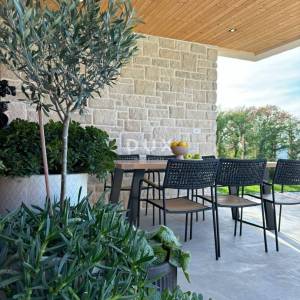 ISTRA, ŽMINJ Čarobna prizemnica u privatnom kompleksu! 