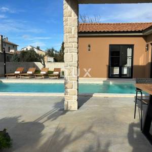 ISTRA, ŽMINJ Čarobna prizemnica u privatnom kompleksu! 