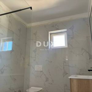 ISTRA, ŽMINJ - Nova mediteranska kuća s pogledom na vinograd u privatnom kompleksu!