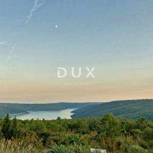 ISTRA,BARBAN - Građevinsko zemljište s pogledom na more