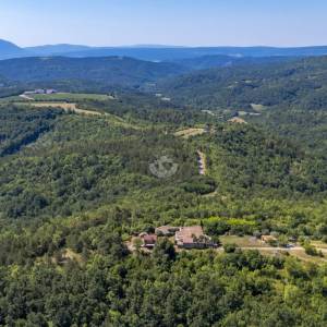 Istra,Imanje na prodaju,  Oaza mira priroda i privatnost na površini od 20 000 m2