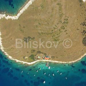 Istra,Medulinski zaljev,otok u prodaji.