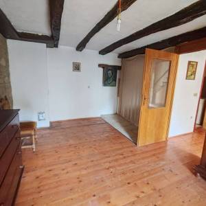 ISTRA,MOTOVUN - Prekrasna autohtona kuća sa konobom