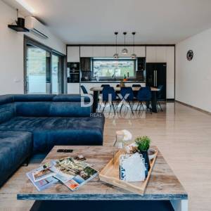 IVANEC - Moderno luksuzna kuća TOP PRILIKA!!