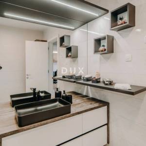 IVANEC - Moderno luksuzna kuća TOP PRILIKA!!