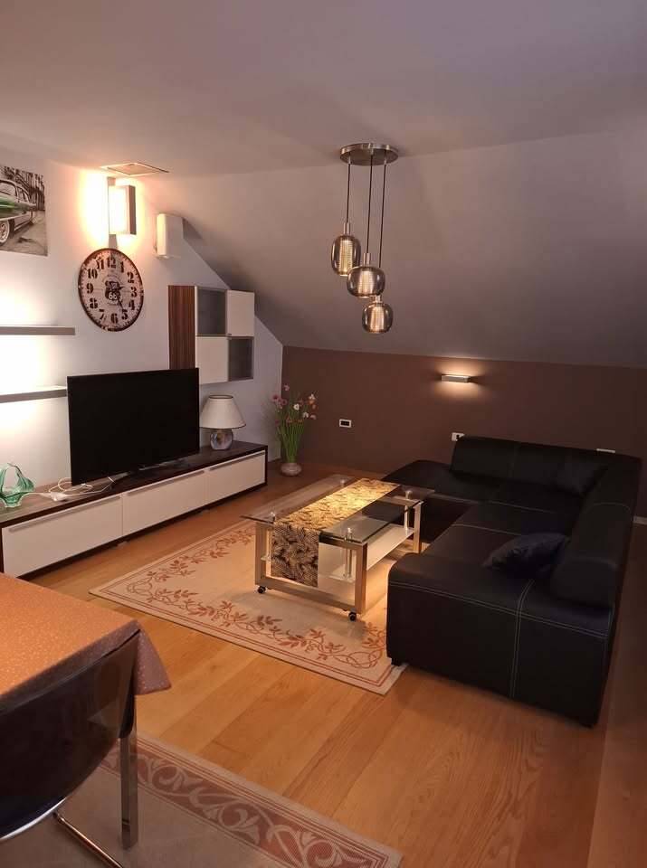 Iznajmljujem dvosoban stan kompletno opremljen