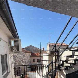 Izvrsna prilika! Prodaja kuće u centru Medulina! Pogled na more!